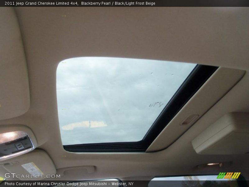 Blackberry Pearl / Black/Light Frost Beige 2011 Jeep Grand Cherokee Limited 4x4