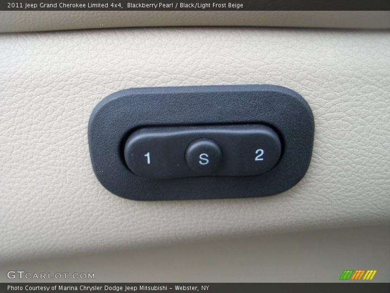 Blackberry Pearl / Black/Light Frost Beige 2011 Jeep Grand Cherokee Limited 4x4
