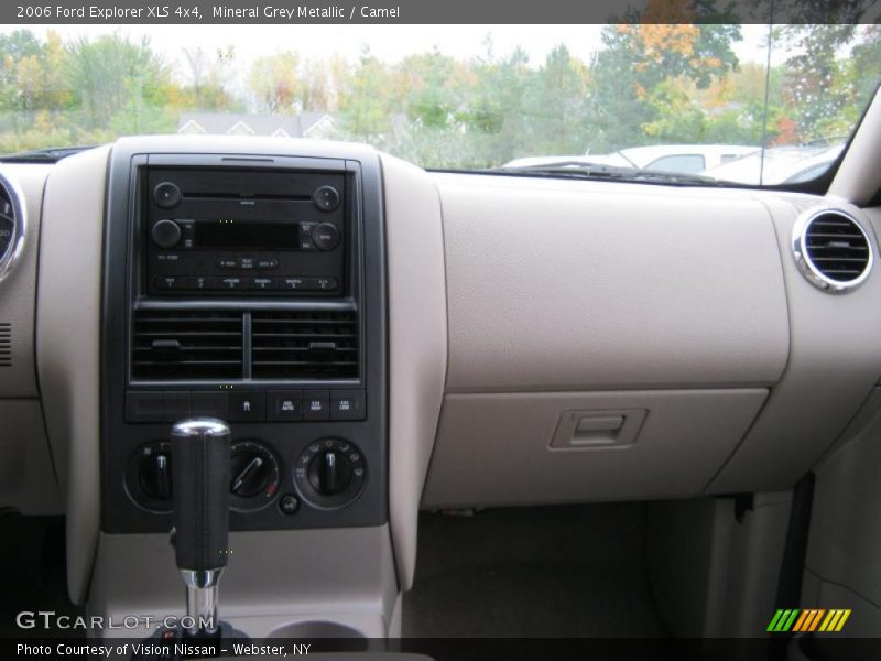 Mineral Grey Metallic / Camel 2006 Ford Explorer XLS 4x4