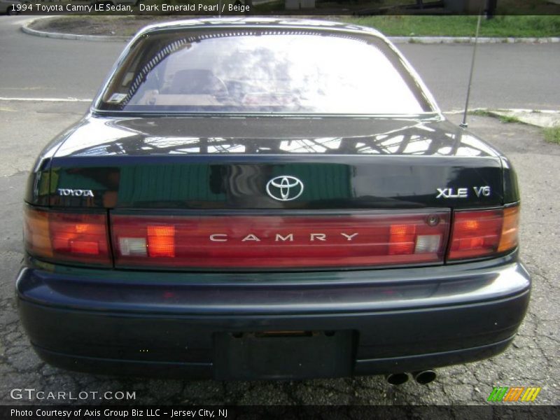 Dark Emerald Pearl / Beige 1994 Toyota Camry LE Sedan