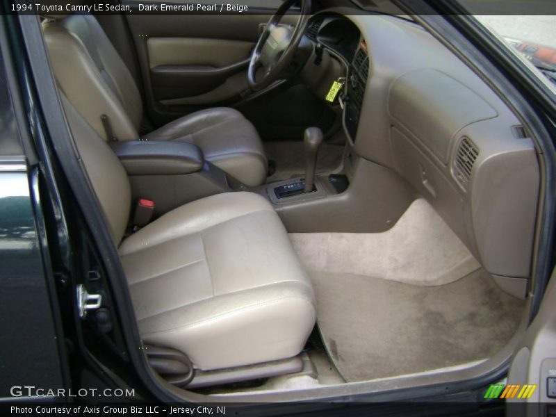 Dark Emerald Pearl / Beige 1994 Toyota Camry LE Sedan