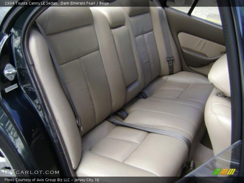 Dark Emerald Pearl / Beige 1994 Toyota Camry LE Sedan