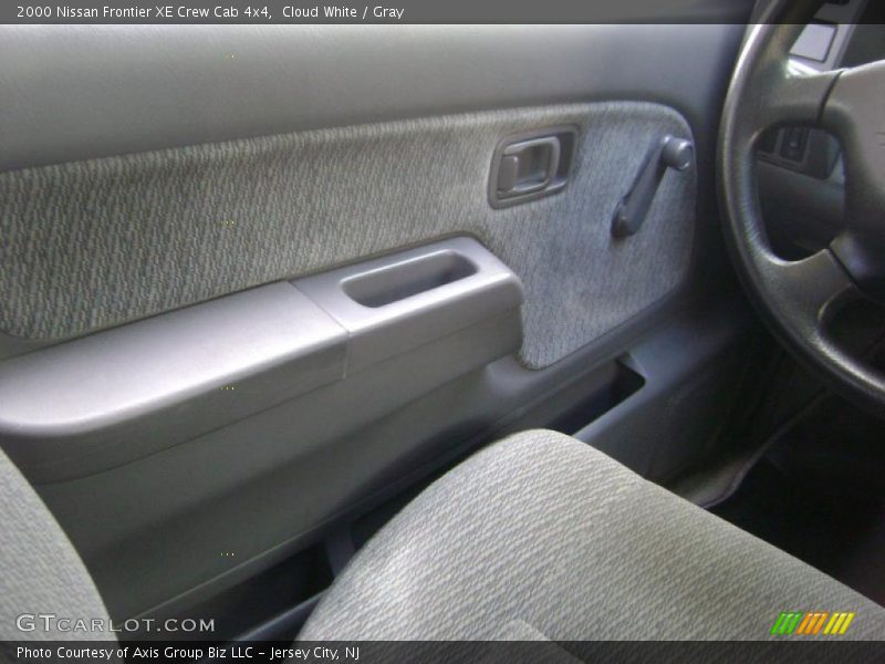 Cloud White / Gray 2000 Nissan Frontier XE Crew Cab 4x4