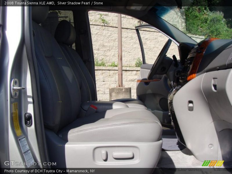 Silver Shadow Pearl / Stone 2008 Toyota Sienna XLE AWD