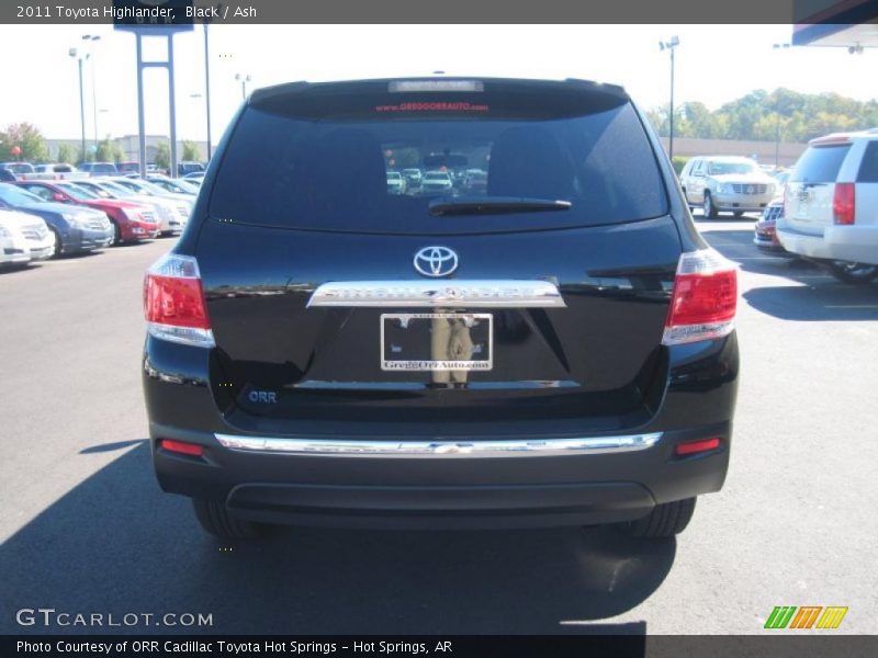 Black / Ash 2011 Toyota Highlander