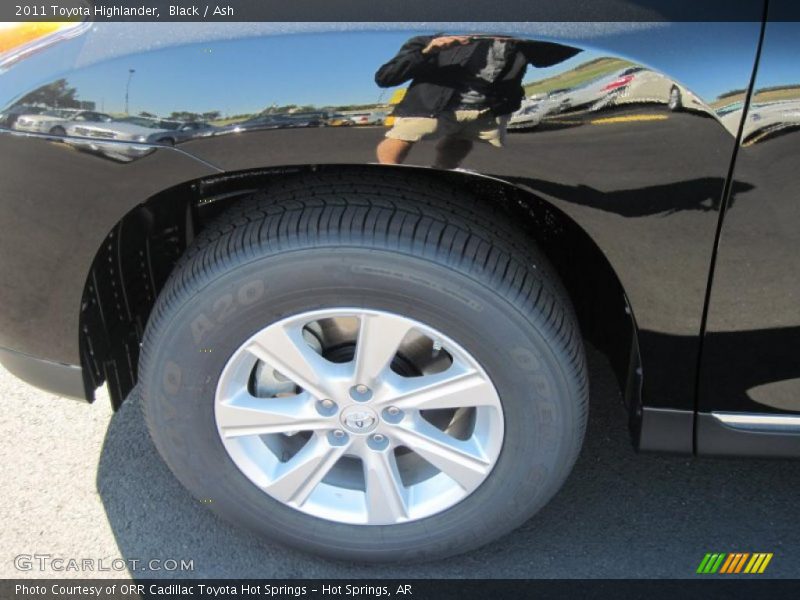 Black / Ash 2011 Toyota Highlander