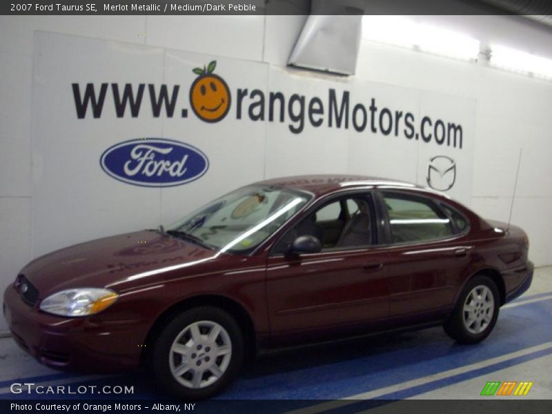 Merlot Metallic / Medium/Dark Pebble 2007 Ford Taurus SE