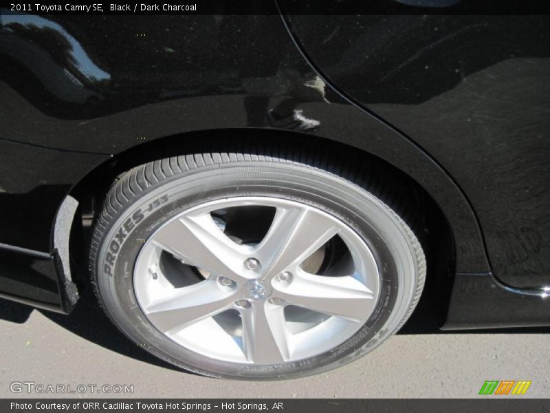 Black / Dark Charcoal 2011 Toyota Camry SE