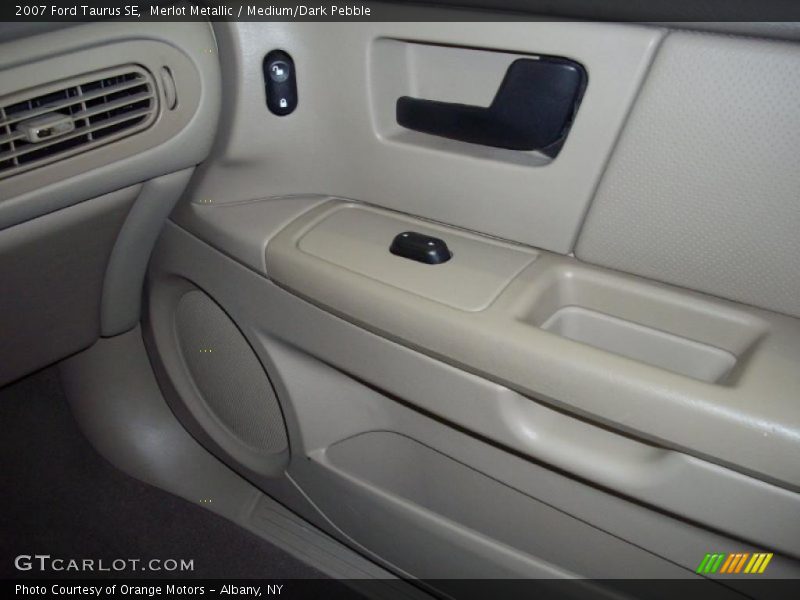 Merlot Metallic / Medium/Dark Pebble 2007 Ford Taurus SE
