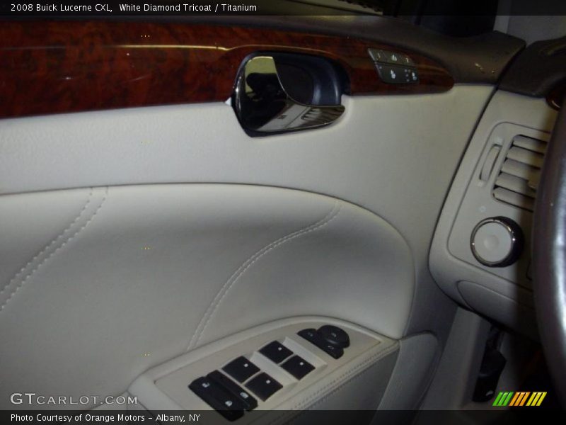 White Diamond Tricoat / Titanium 2008 Buick Lucerne CXL