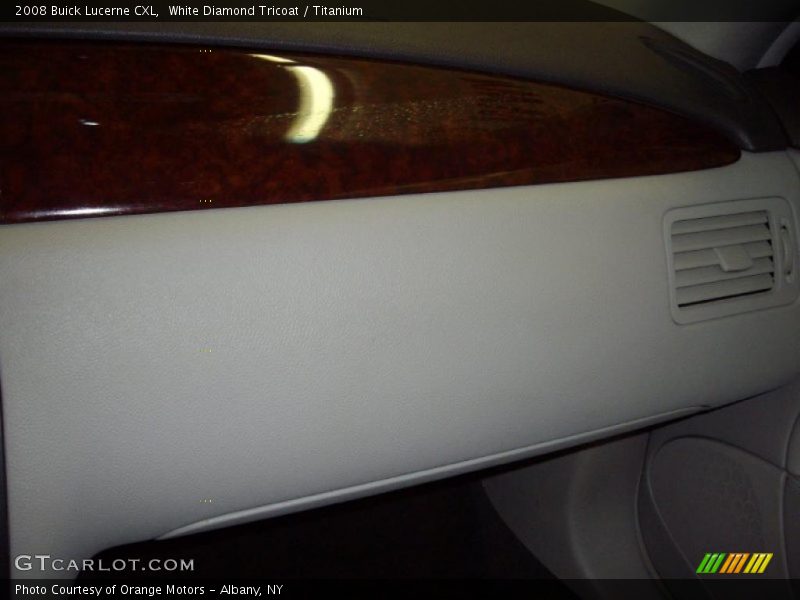 White Diamond Tricoat / Titanium 2008 Buick Lucerne CXL