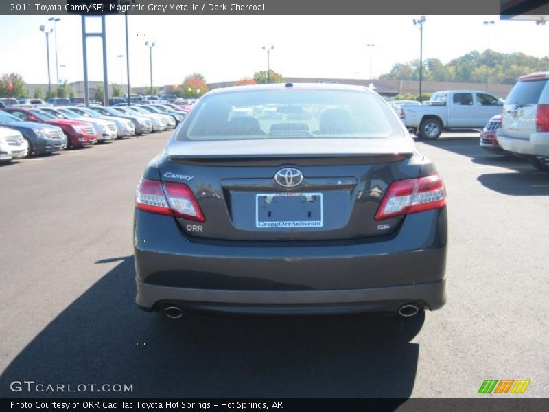 Magnetic Gray Metallic / Dark Charcoal 2011 Toyota Camry SE