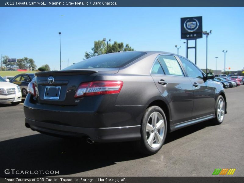 Magnetic Gray Metallic / Dark Charcoal 2011 Toyota Camry SE