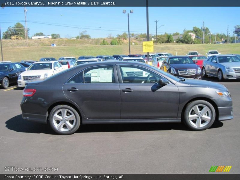 Magnetic Gray Metallic / Dark Charcoal 2011 Toyota Camry SE
