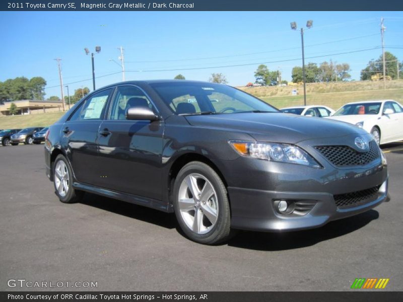 Magnetic Gray Metallic / Dark Charcoal 2011 Toyota Camry SE