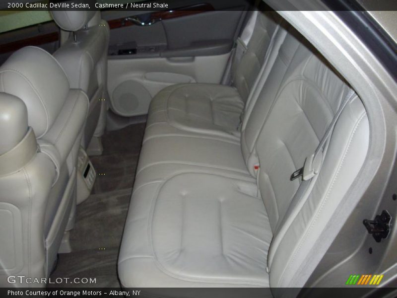 Cashmere / Neutral Shale 2000 Cadillac DeVille Sedan
