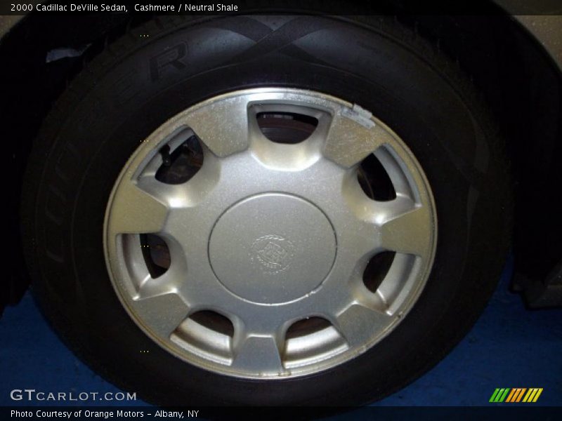 Cashmere / Neutral Shale 2000 Cadillac DeVille Sedan