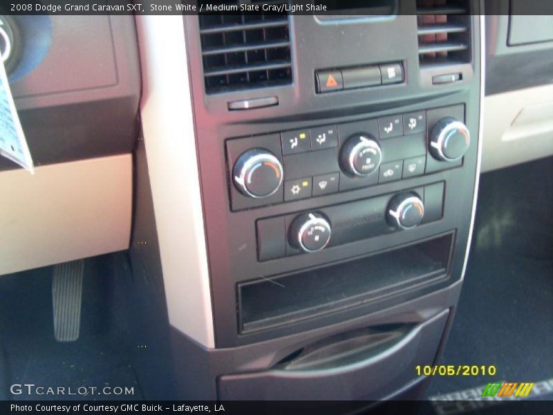 Stone White / Medium Slate Gray/Light Shale 2008 Dodge Grand Caravan SXT