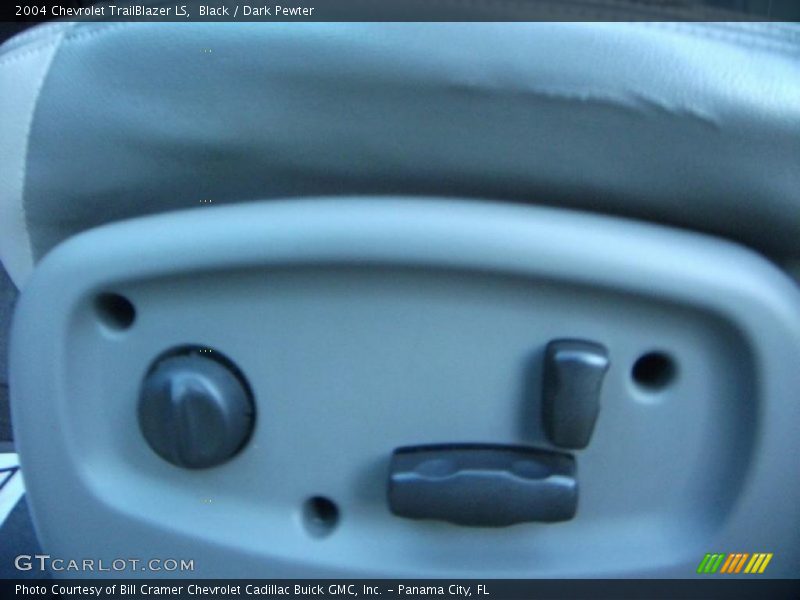 Black / Dark Pewter 2004 Chevrolet TrailBlazer LS