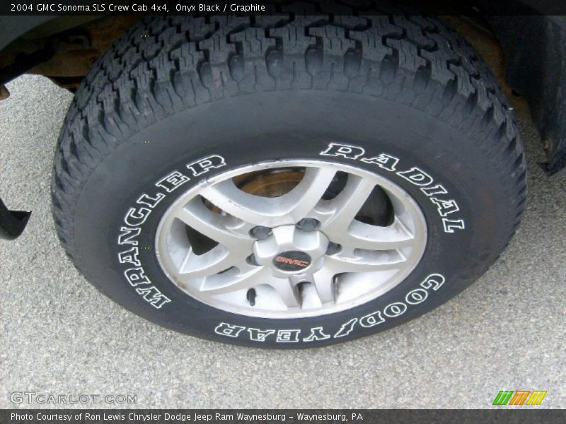 Onyx Black / Graphite 2004 GMC Sonoma SLS Crew Cab 4x4