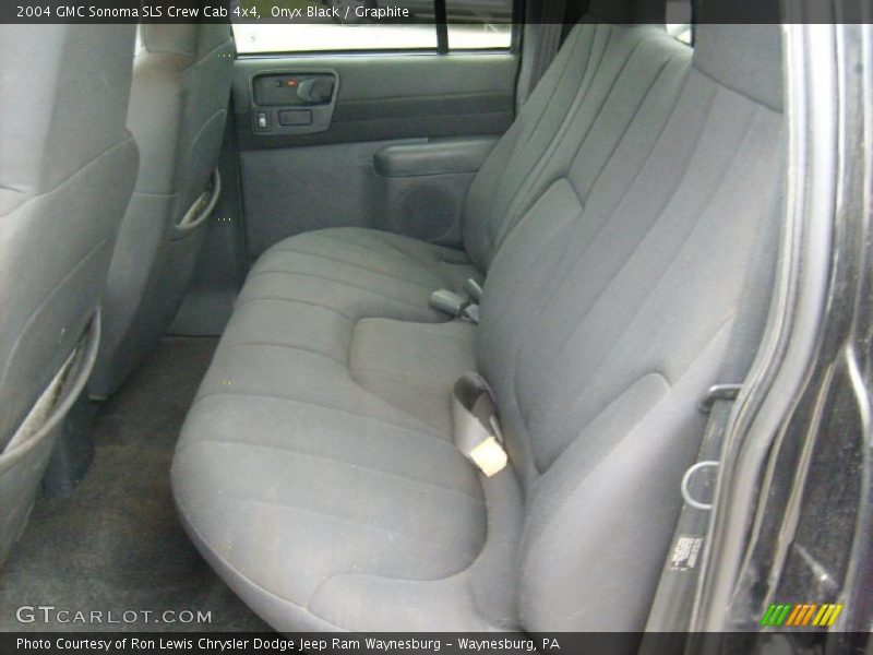Onyx Black / Graphite 2004 GMC Sonoma SLS Crew Cab 4x4