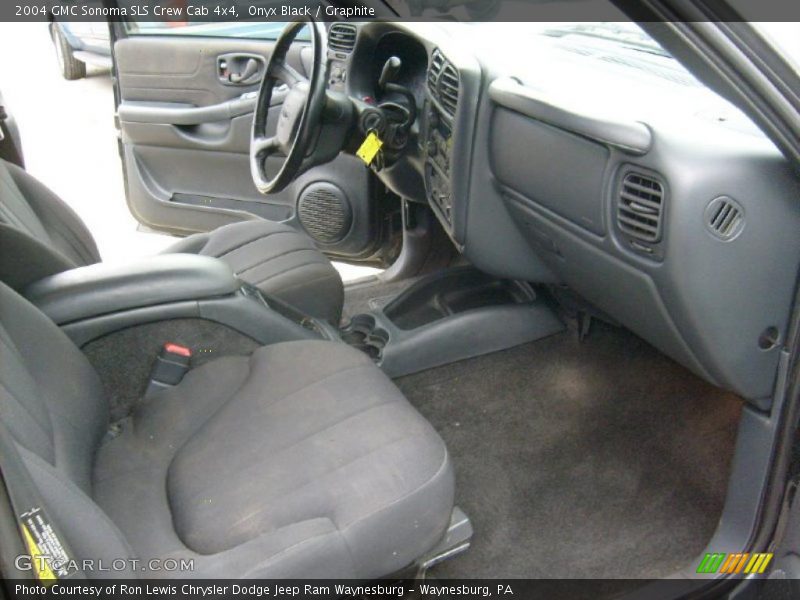 Onyx Black / Graphite 2004 GMC Sonoma SLS Crew Cab 4x4