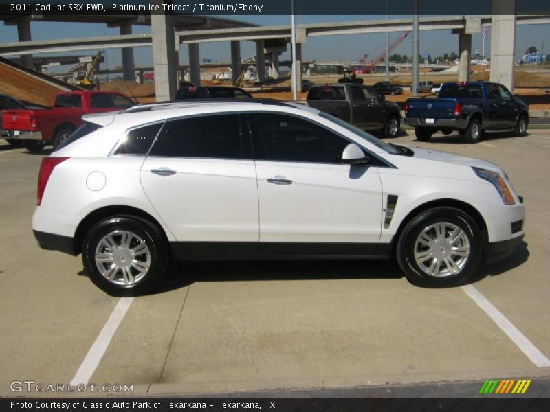 Platinum Ice Tricoat / Titanium/Ebony 2011 Cadillac SRX FWD