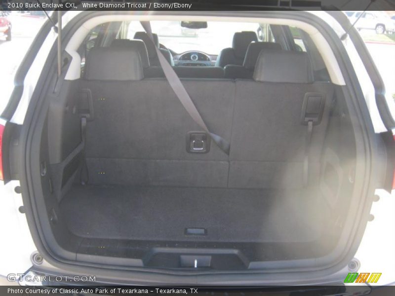 White Diamond Tricoat / Ebony/Ebony 2010 Buick Enclave CXL