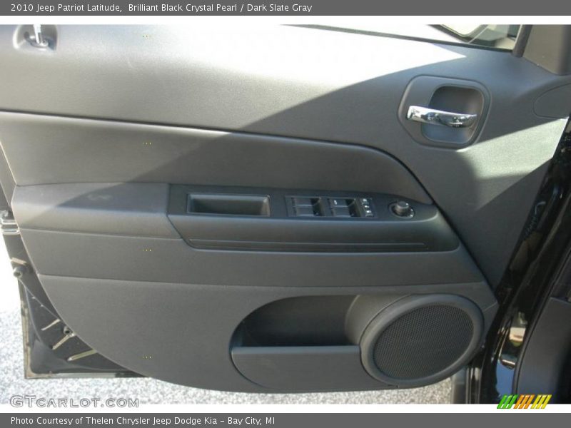 Brilliant Black Crystal Pearl / Dark Slate Gray 2010 Jeep Patriot Latitude
