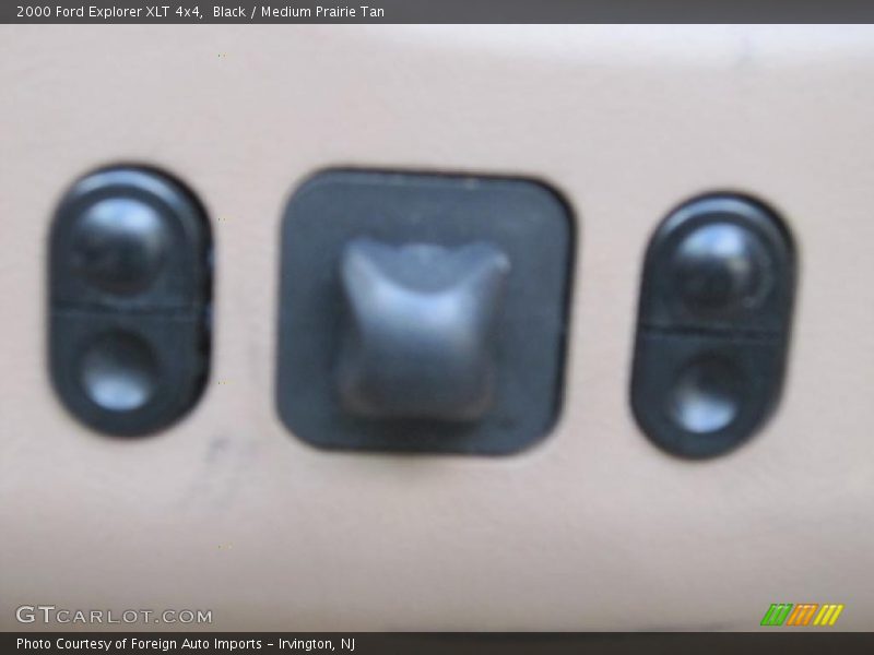 Black / Medium Prairie Tan 2000 Ford Explorer XLT 4x4