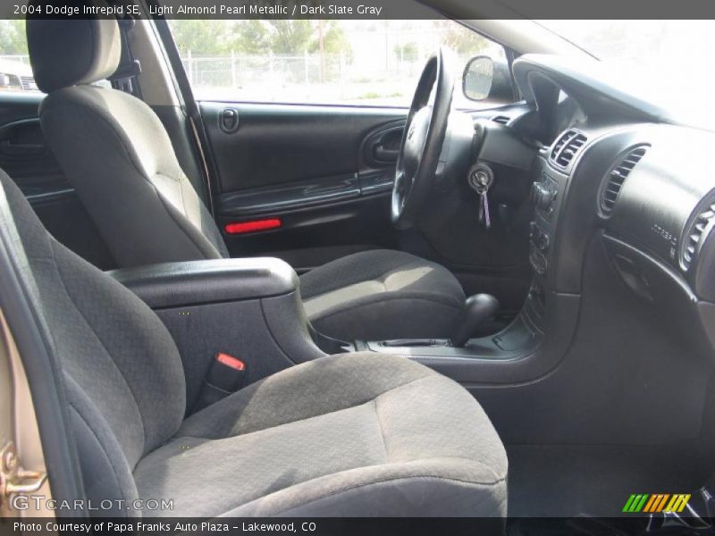 Light Almond Pearl Metallic / Dark Slate Gray 2004 Dodge Intrepid SE