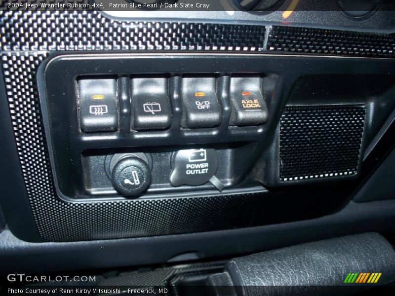 Patriot Blue Pearl / Dark Slate Gray 2004 Jeep Wrangler Rubicon 4x4