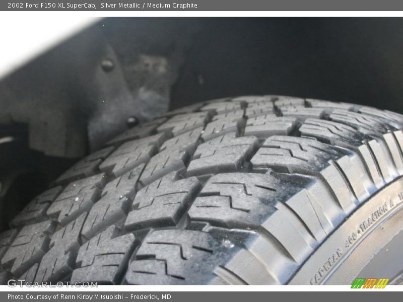 Silver Metallic / Medium Graphite 2002 Ford F150 XL SuperCab
