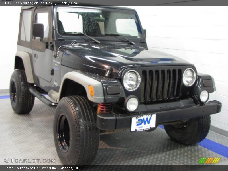 Black / Gray 1997 Jeep Wrangler Sport 4x4