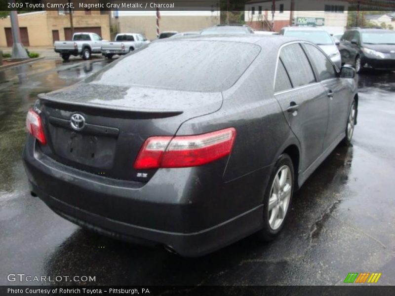 Magnetic Gray Metallic / Charcoal 2009 Toyota Camry SE