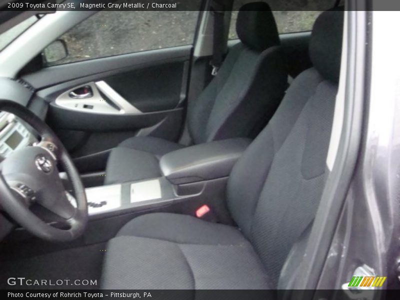 Magnetic Gray Metallic / Charcoal 2009 Toyota Camry SE