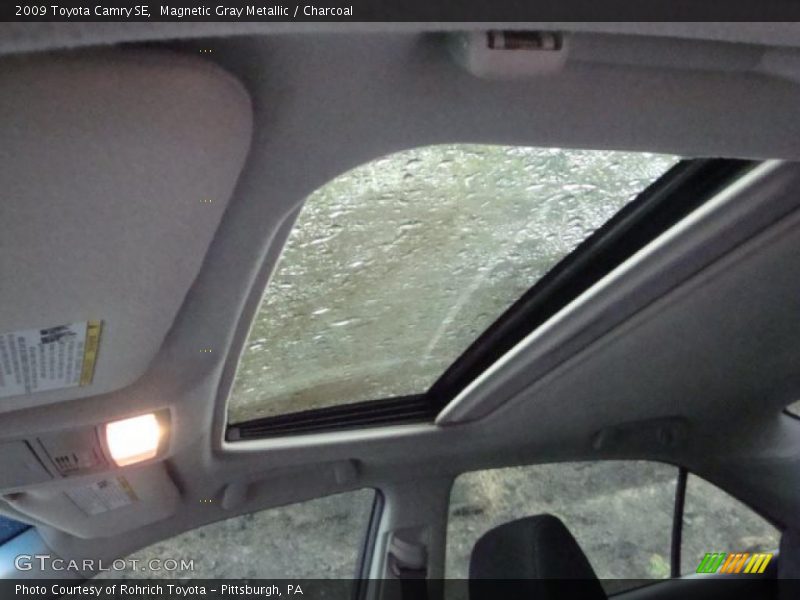 Magnetic Gray Metallic / Charcoal 2009 Toyota Camry SE