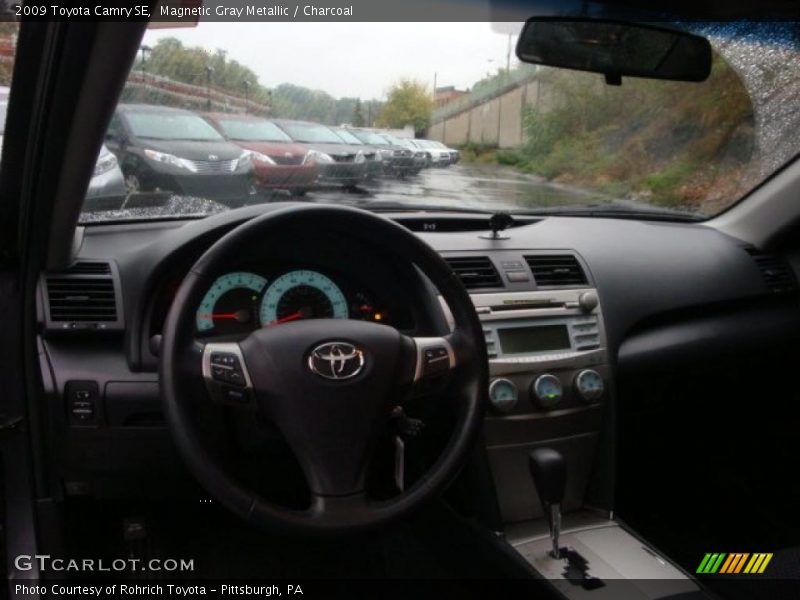 Magnetic Gray Metallic / Charcoal 2009 Toyota Camry SE