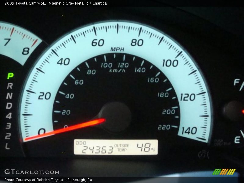 Magnetic Gray Metallic / Charcoal 2009 Toyota Camry SE