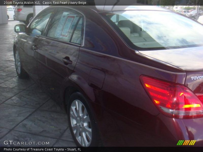 Cassis Red Pearl / Ivory Beige 2008 Toyota Avalon XLS