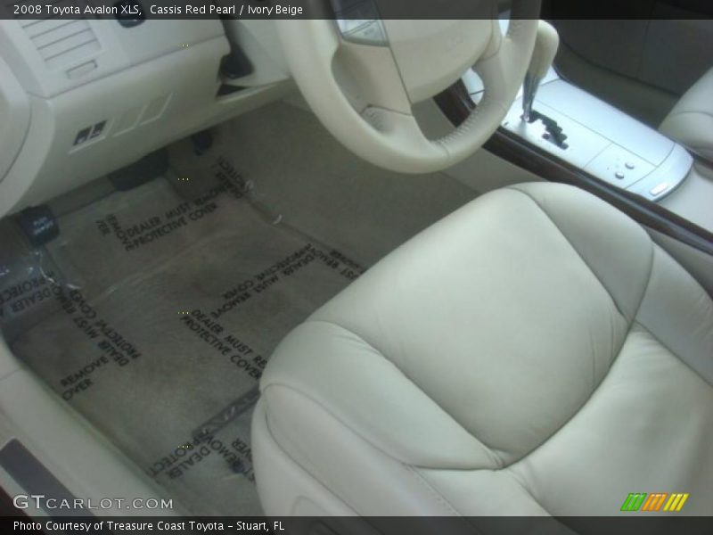 Cassis Red Pearl / Ivory Beige 2008 Toyota Avalon XLS