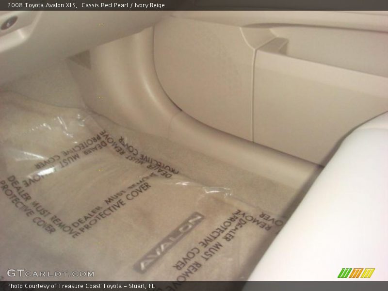 Cassis Red Pearl / Ivory Beige 2008 Toyota Avalon XLS