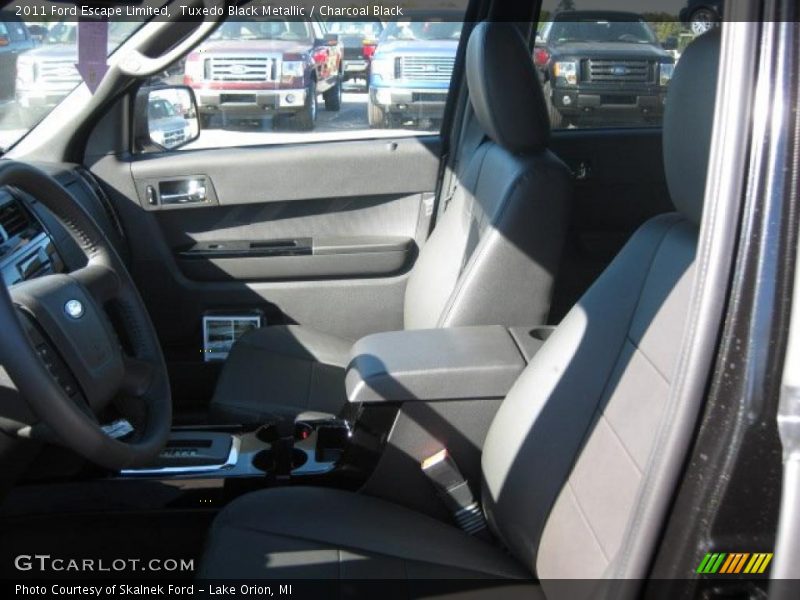 Tuxedo Black Metallic / Charcoal Black 2011 Ford Escape Limited