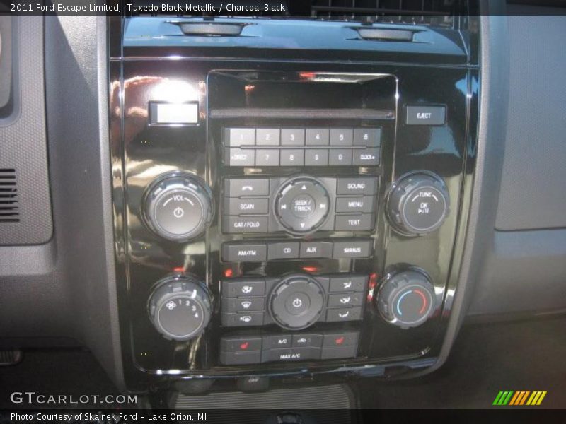 Tuxedo Black Metallic / Charcoal Black 2011 Ford Escape Limited