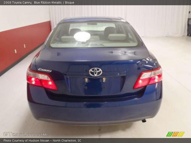 Blue Ribbon Metallic / Bisque 2009 Toyota Camry