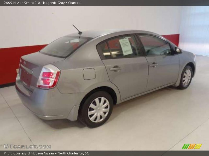 Magnetic Gray / Charcoal 2009 Nissan Sentra 2.0