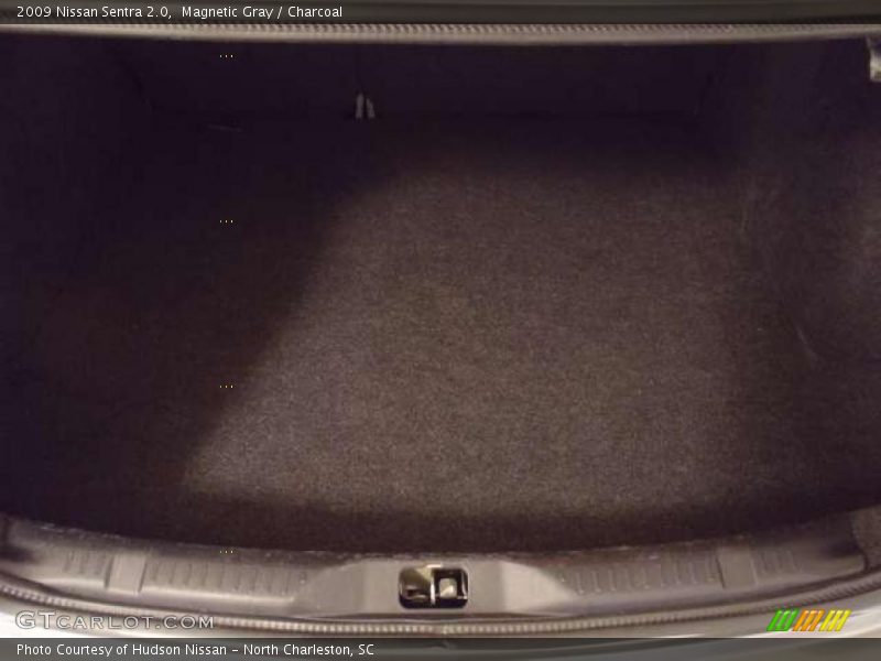 Magnetic Gray / Charcoal 2009 Nissan Sentra 2.0