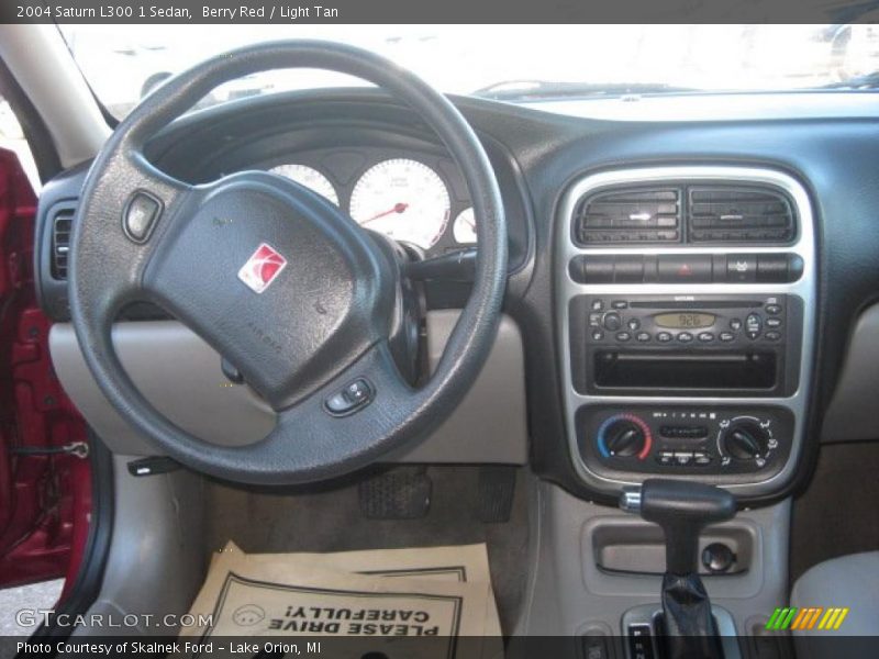 Berry Red / Light Tan 2004 Saturn L300 1 Sedan