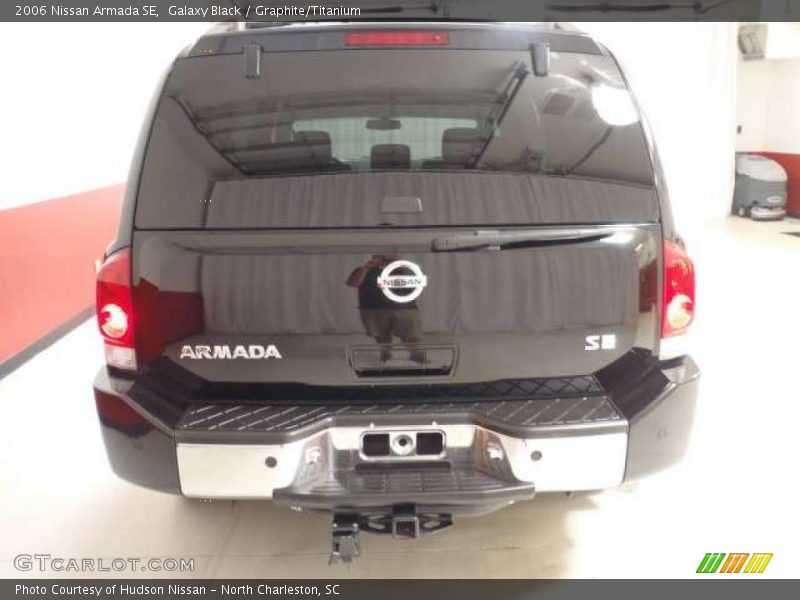 Galaxy Black / Graphite/Titanium 2006 Nissan Armada SE