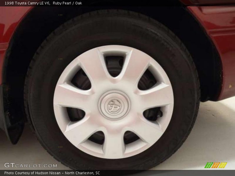 Ruby Pearl / Oak 1998 Toyota Camry LE V6